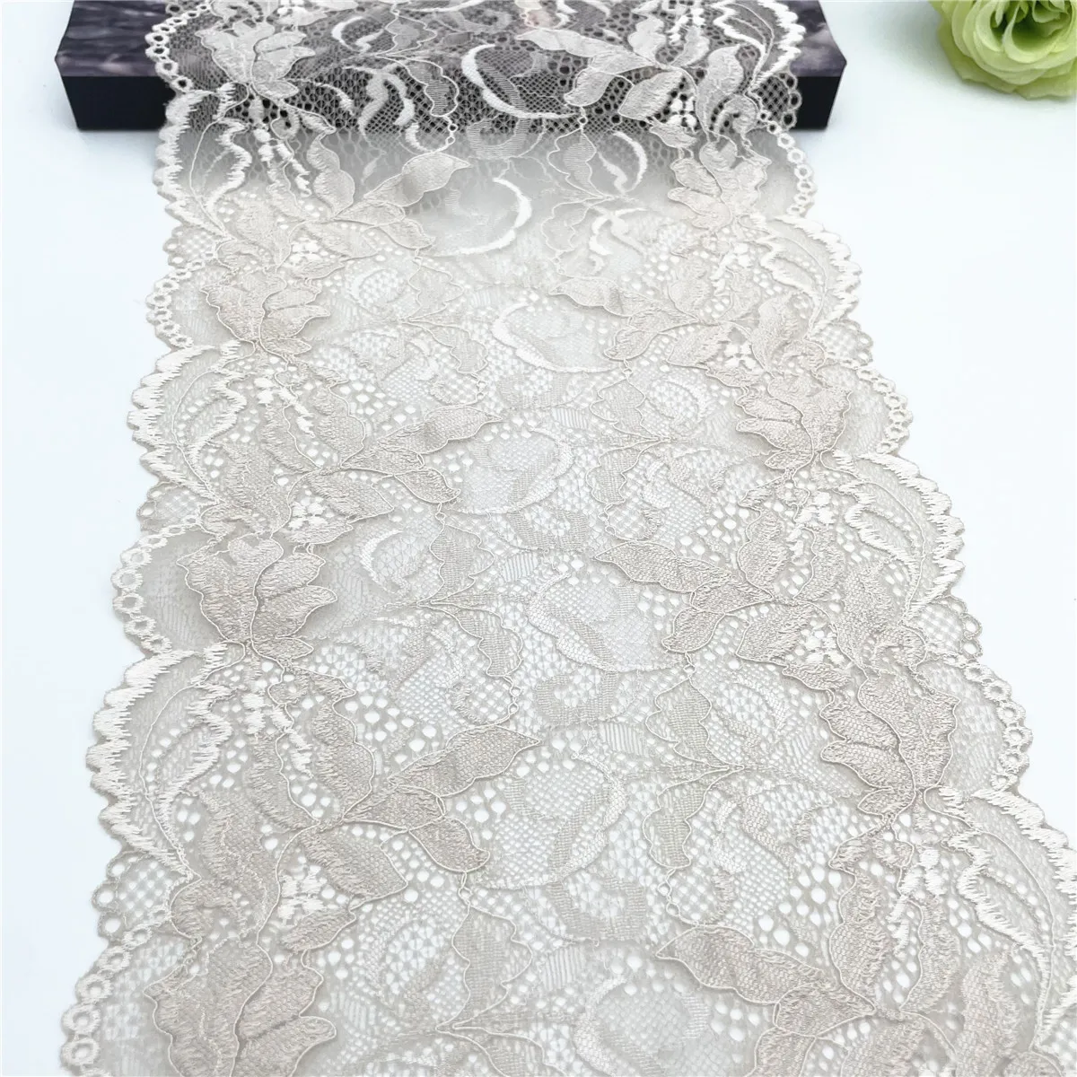 3y/lot 21.50cm Apricot Floral Stretch Lace Trimming 1