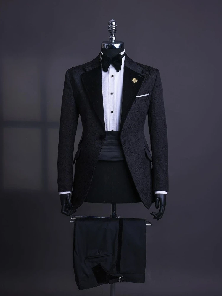 Jacquard Blazer Black Pants 2 Pieces Men Suits One Button Peaked Velvet Lapel Formal Party Wedding Groom Plus Size Tailored