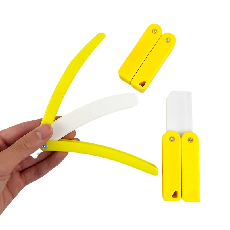 

3D Banana Butterfly Knife Gravity Luminous Mini Knife Decompression Deformation Kids Toy Throwing Knife Cub Glowing Radish Knife