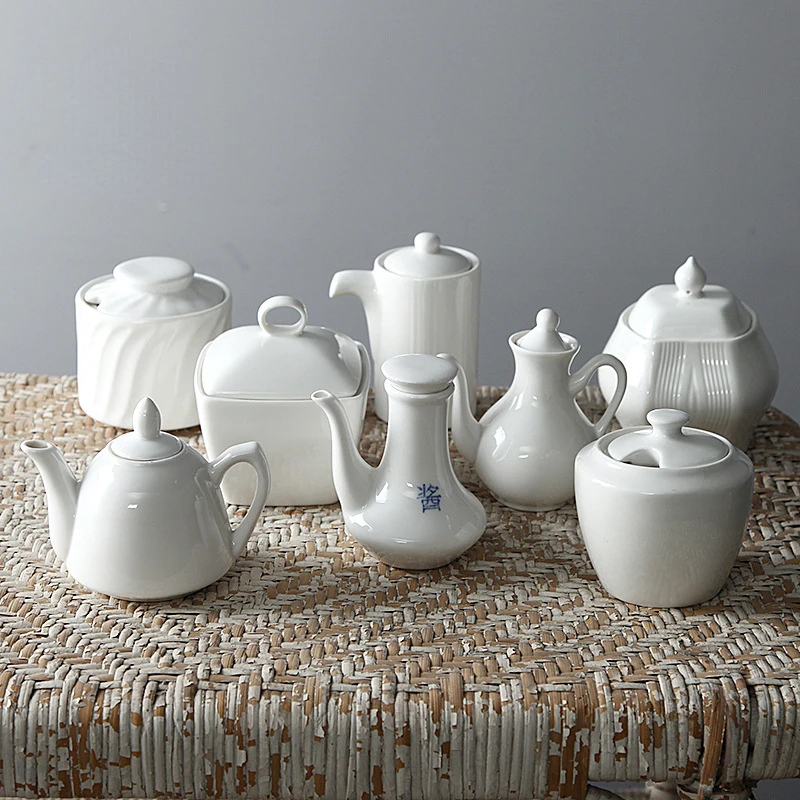 

Ceramic Sugar Bowl European Creative Irregular Shape Condiment Bottles Pure White Oil Pot Home Restaurant Coffee Accessories