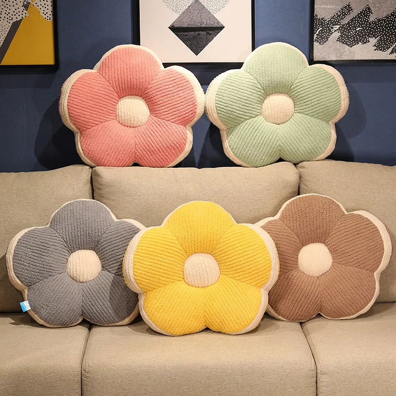 50cm Fluffly Realistic Color Five Petal Flower Plush Cushion Toy Cute Stuffed Plants Soft Throw Pillow Foot Mat Home Lazy Decor