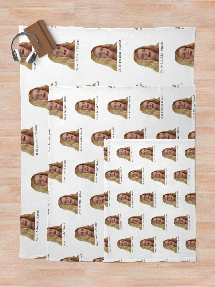 �� ���Ƹ� �ο�. ��� ��� ħ�� ���