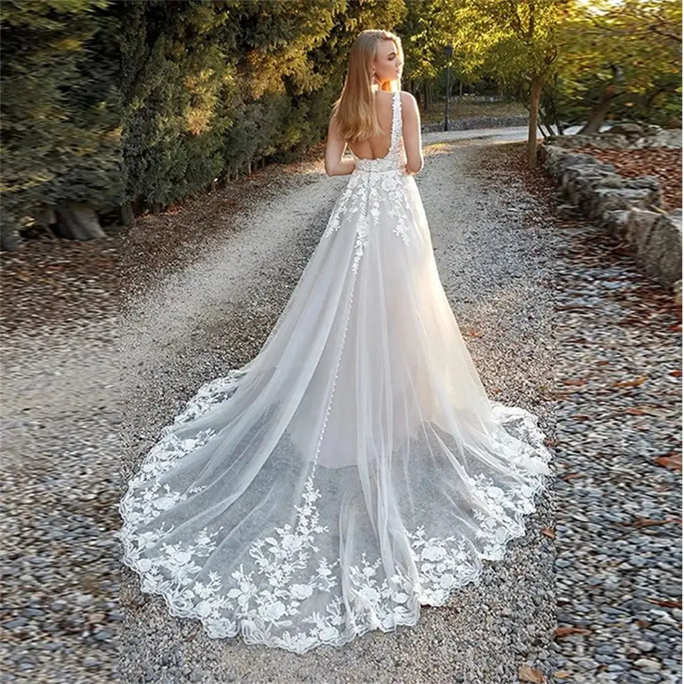 Made Deep V-Neck A-Line Beach Wedding Dresses Lace Appliques Backless Sleeveless Vestido De Noiva