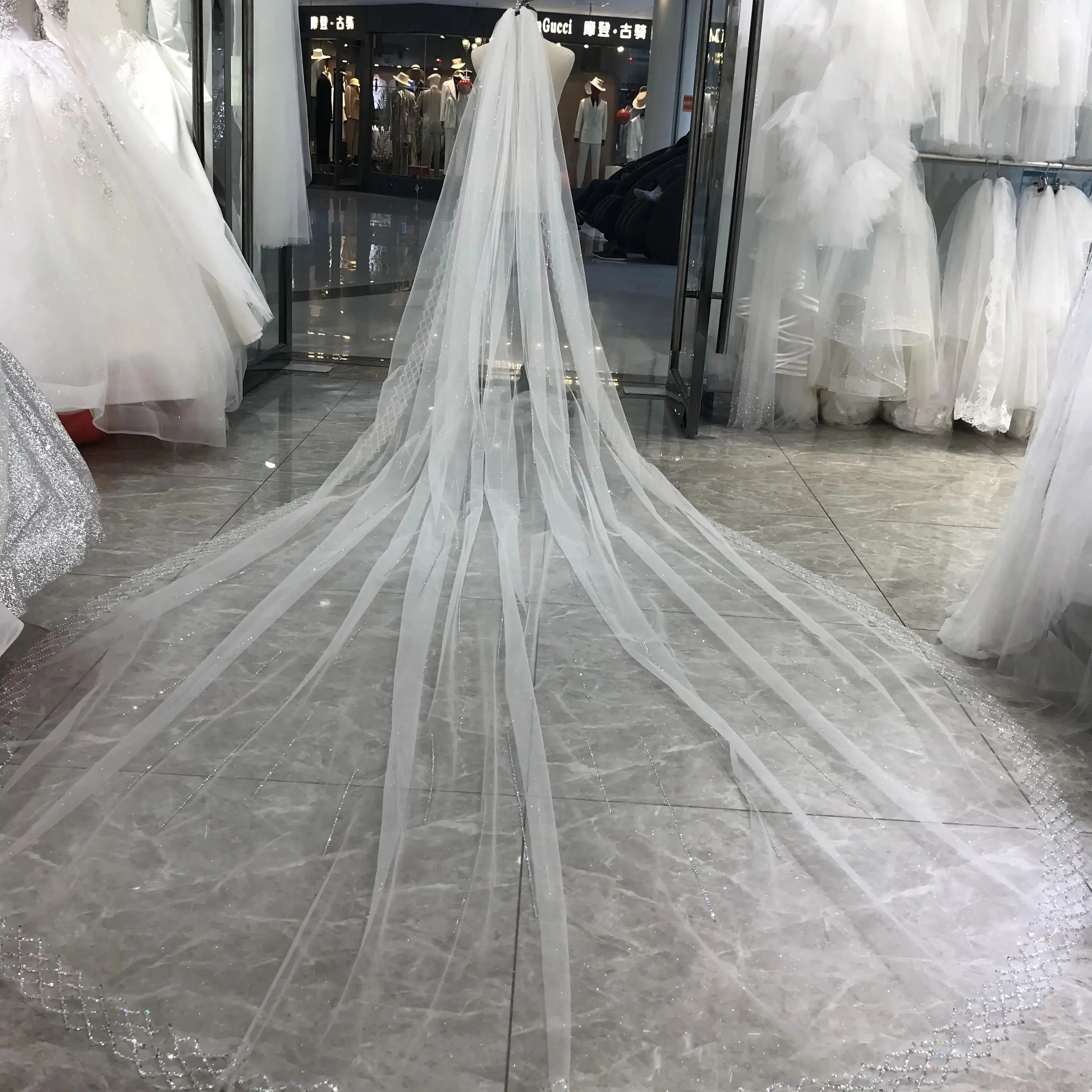 

Kisswhite New long bridal veils 3x3.5 meters two layers glitters sparkle crystyles beads bridal veils cover face veils