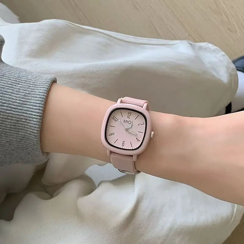 Fashion women's quartz watch women's casual silicone jelly watch clock girl