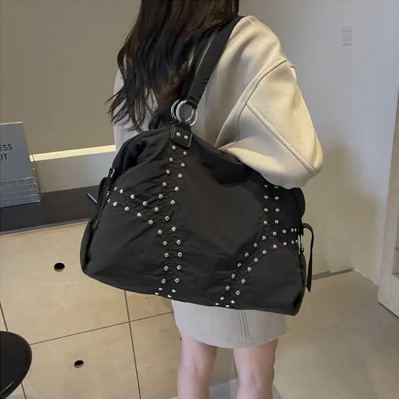 Fashionable Nylon Rivet Underarm Tote Bag Women's Large Shoulde Bag Commuter Bag Sli Autumn Trend Youth Pure Color Bags Handbag