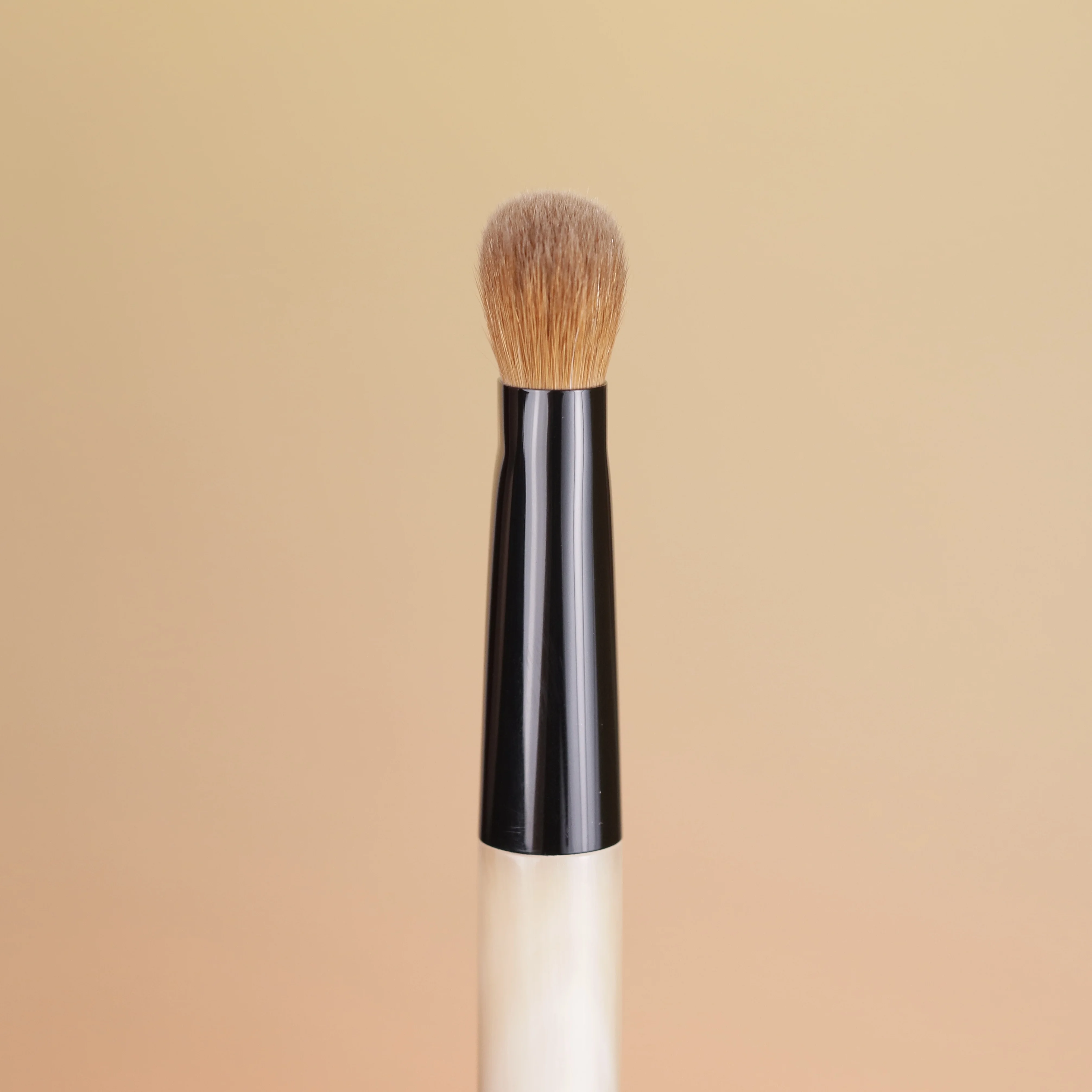 Qiaolianggong Professional Handmade Makeup Brush Kolinsky Hair Flat Round concealer Brush 4
