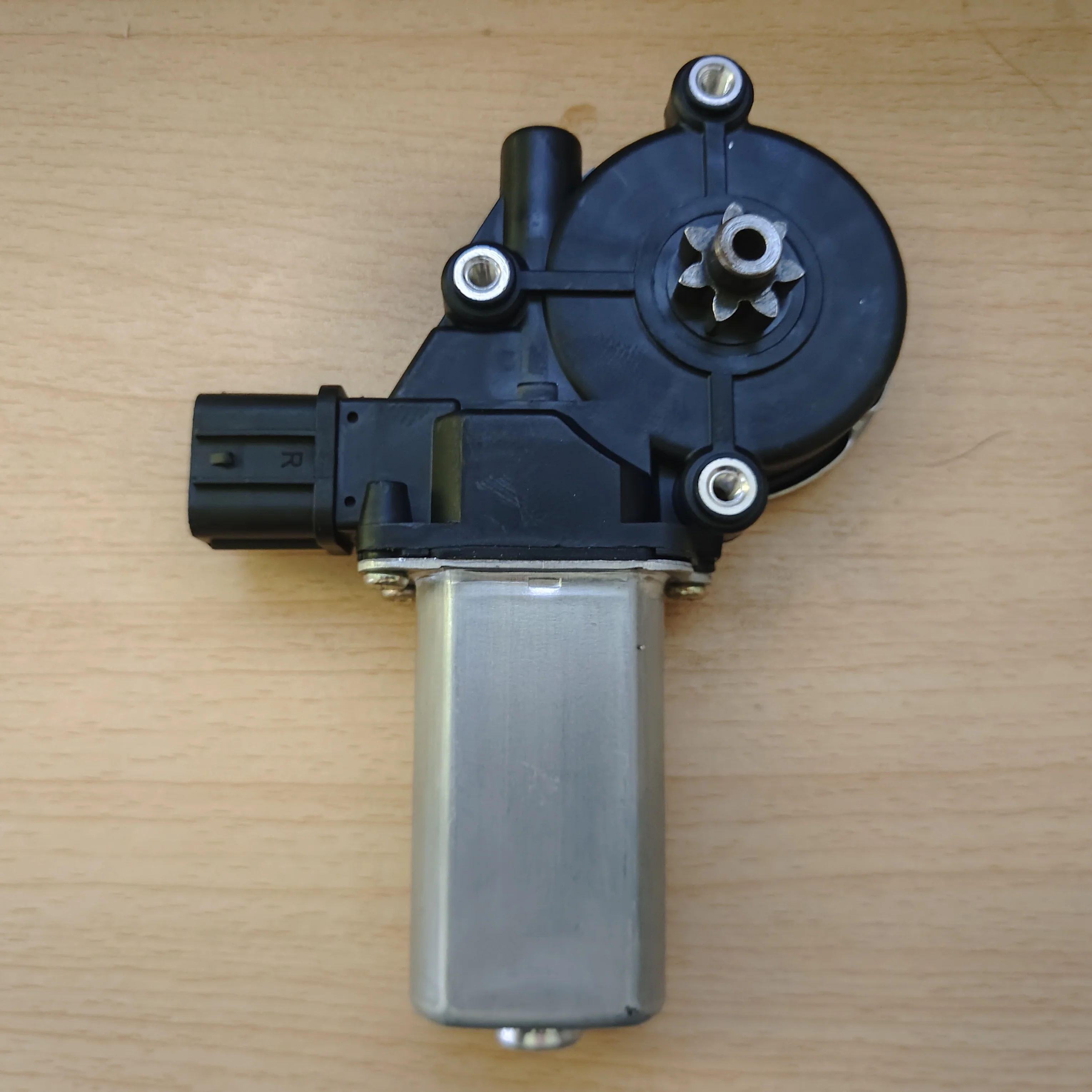 MAXUS V80 ガラスリフトモーター ウィンドウレギュレーターモーター DC