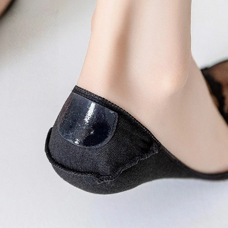Women's Invisible Lace Socks No Show with Anti Slip Gel Grips Stay on Heel Ultra Thin Comfortable Socks for Summer Fashion