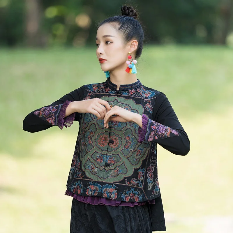 

2023 New Ethnic Style Women's Heavy Industry Embroidered Flower Plate Buckle Vest Vest Short Style With Waistcoat Vest Jacket