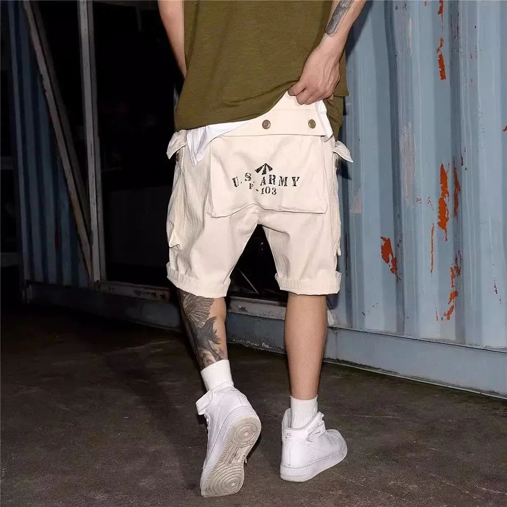 Mens Casual Shorts 2024 Summer American Street Style Khaki Loose Beach Shorts High Quality Charming Unique Letter Print Pants