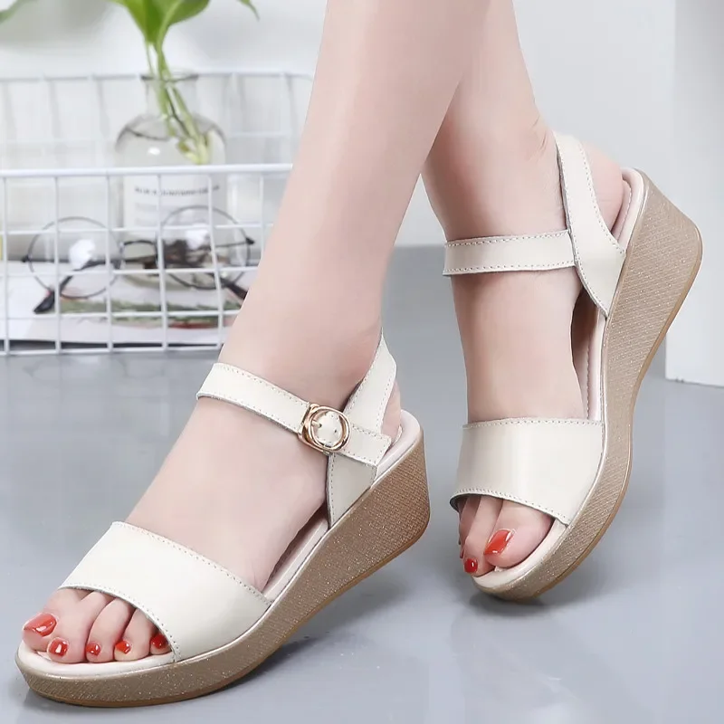 

French Style Classic Style Women's Sandals Summer Pigskin Wedge Platform Height Increasing Women's Sandals Elegant Luxury Women