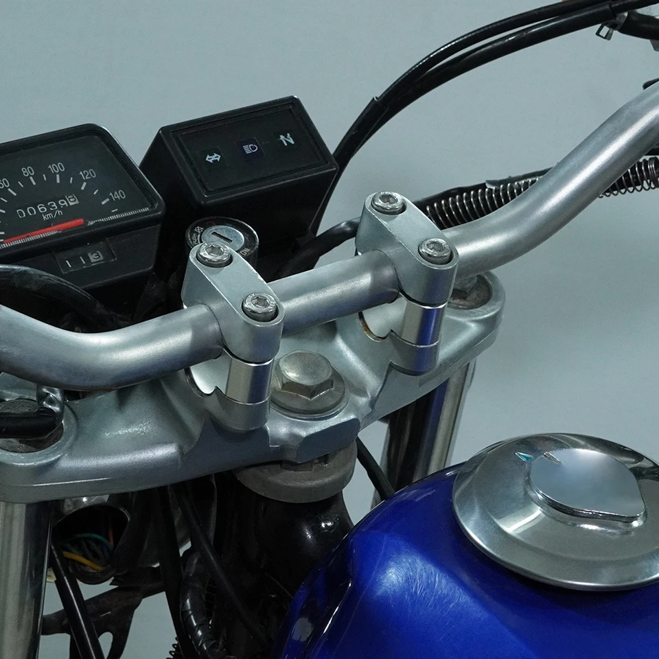 Rehausseur De Guidon Moto 28 Mm - Aluminium CNC - Hauteur 40 Mm Noir - Pour Triumph, Ducati - Confort Amélioré