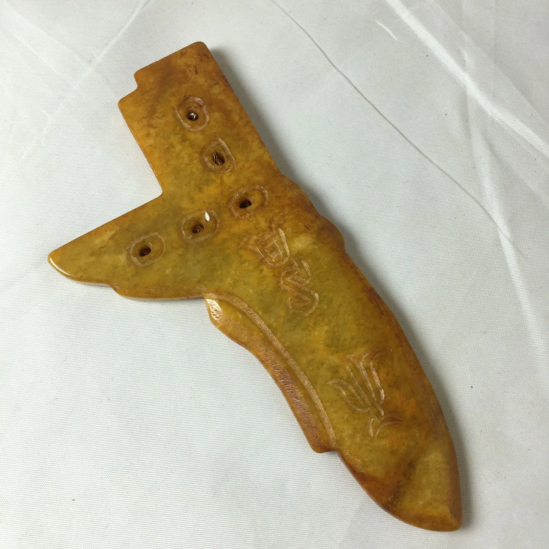 Antique collection vintage jade crafts vintage snowflake jade turtle dragon wrench belt buckle knick-knacks
