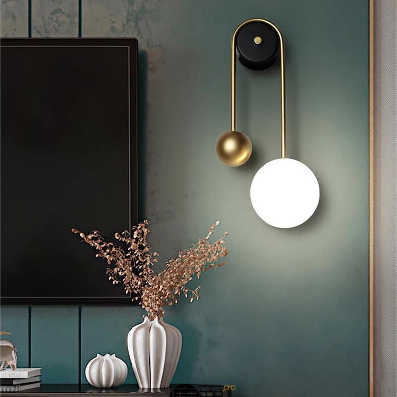 Applique Murale LED Dorée - Abat-jour Sphérique Acrylique, Interrupteur à Tirette, Style Nordique Moderne