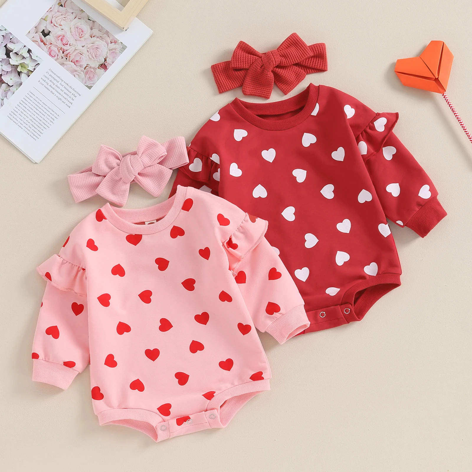 

2024 Baby Girl Valentine's Day Clothes Ruffle Long Sleeve Heart Print Sweatshirt Romper with Headband Set Cute Baby Bodysuits