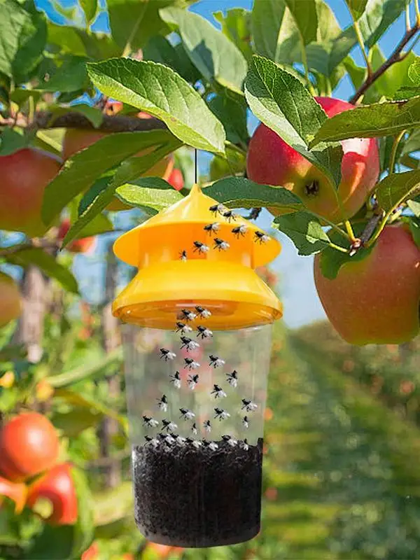 2pcs Reusable Fly Traps Fly Bait Bags Catchers Outdoor Firm Reliable Flytraps for Pastures Orchards Barns Farms Gardens Stables