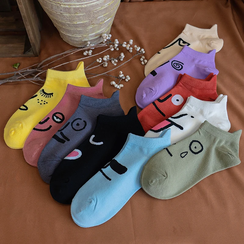 

1 Pair Korea Funky Harajuku Trend Women Candy Colors Casual Funny Socks Girl Kawaii Socks Unisex Surprise Mid Women Crew Socks