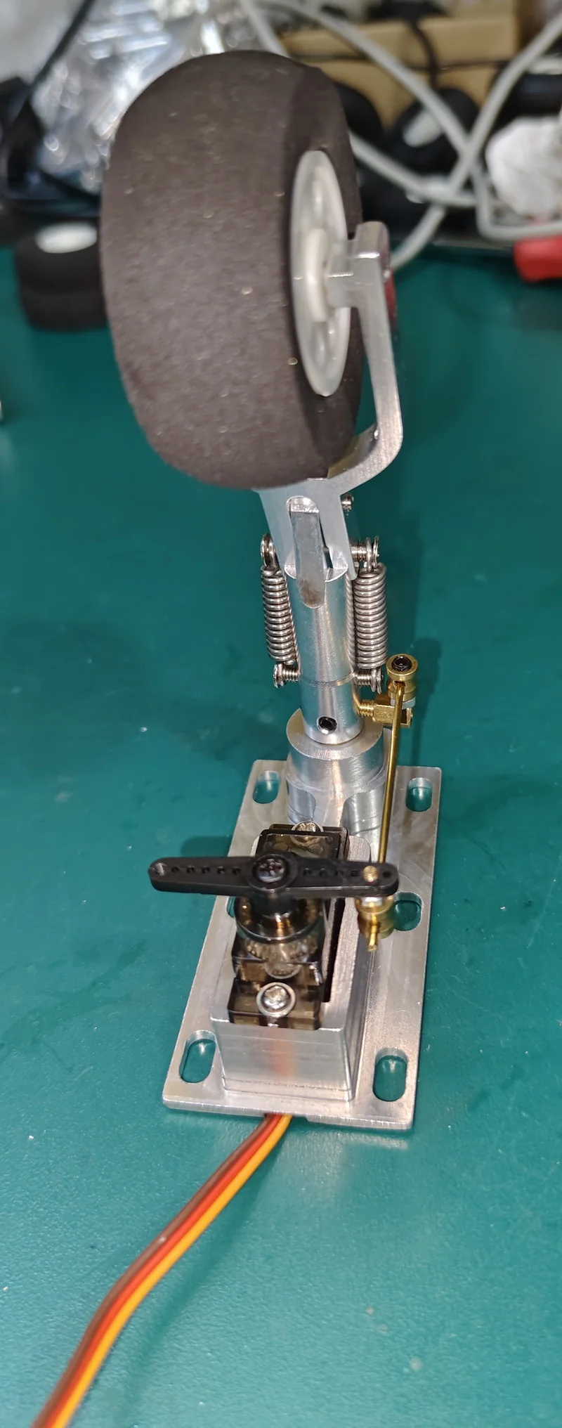 1 set carrello di atterraggio sterzo ruota anteriore 2/3 fori bracci sterzo + supporti adatti per aerei ad ala fissa RC parti fai da te parti 3/4mm  26