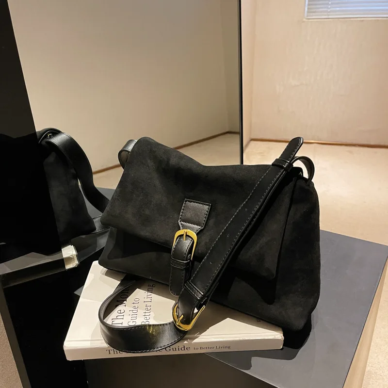 ショルダーバッグ・ポシェット Small Suede Shoulder Bag 2way suede shoulder bag / 2way スエードショルダーバッグ