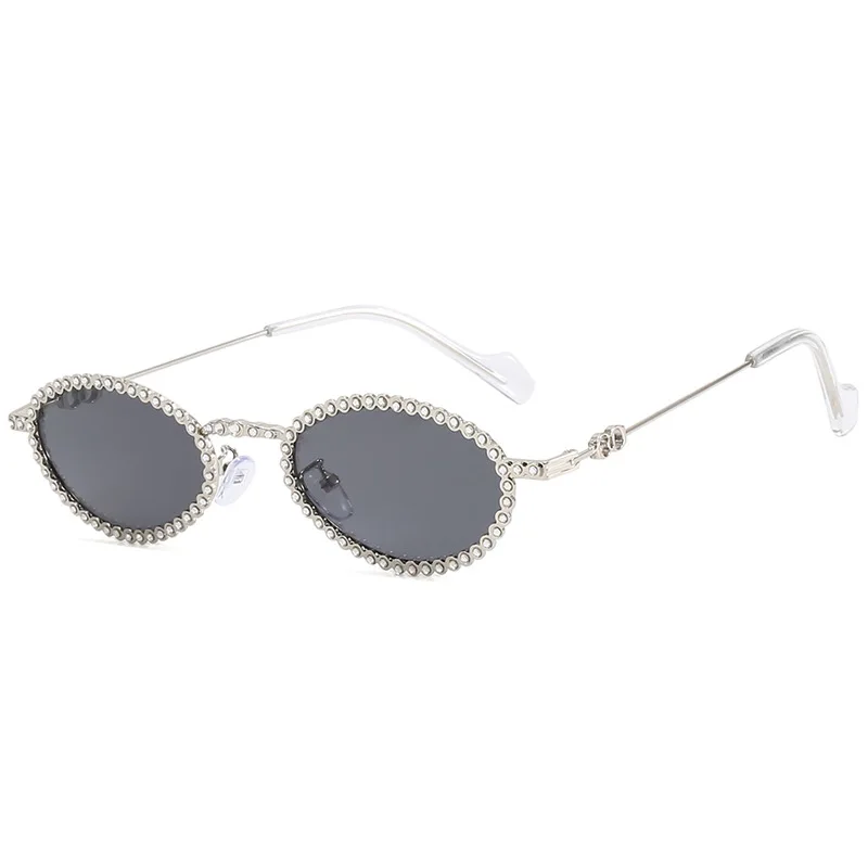 

Fashion New Cool Female Full Diamond Oval Frame Sunglasses Female Girls Metal Temple Lady Wear Sun Glasses for Women Girls