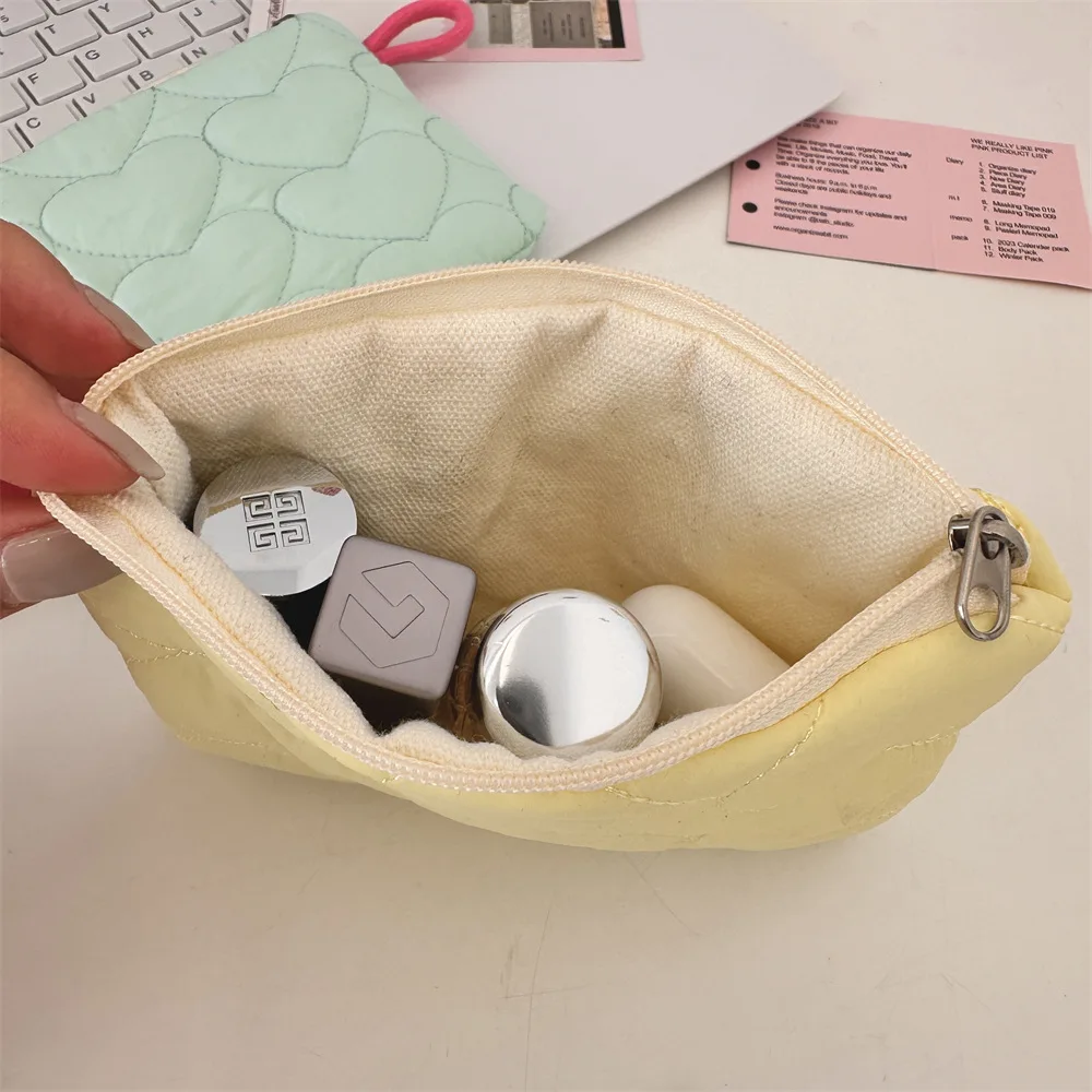 Quilted hygiene Bag Candy colored storage bag Mini portable menstrual pad purse