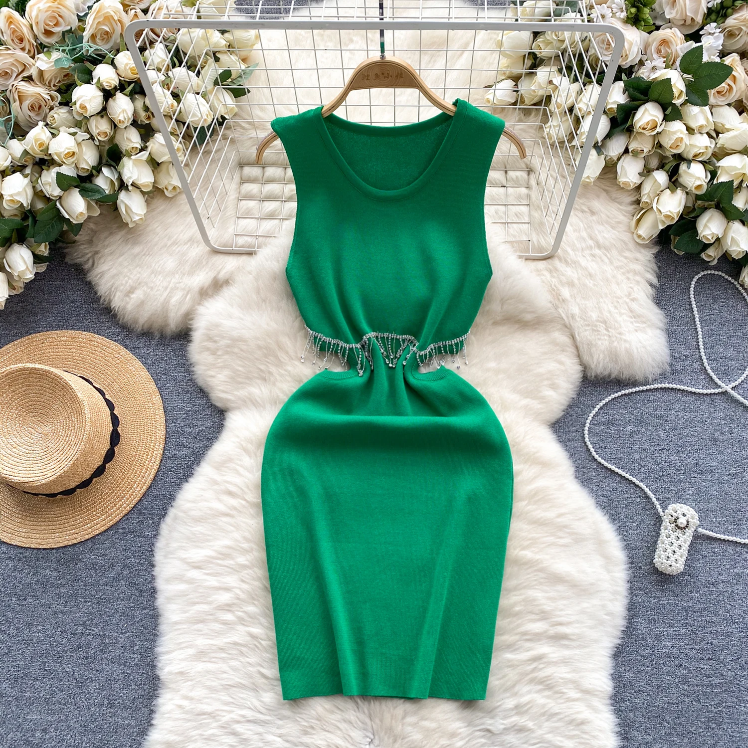 

Women Chic Sleeveless Hollow Tassels O Neck Sexy Slim Bodycon Dress Fashion Knit Tight Vestido Elegant Slim Hip Wrap Dress