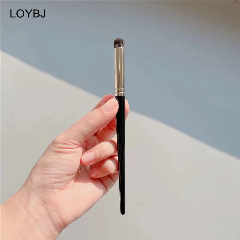 LOYBJ Foundation Brush Concealer Makeup Brushes Set Nose Shadow Eye Concealer Cosmetic Contour Cream Brush Beauty Tools 1/2Pcs makeup brushes makeup tool set makeup set