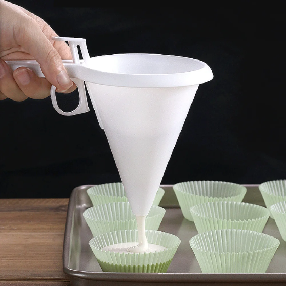 Adjustable Baking Funnel 3