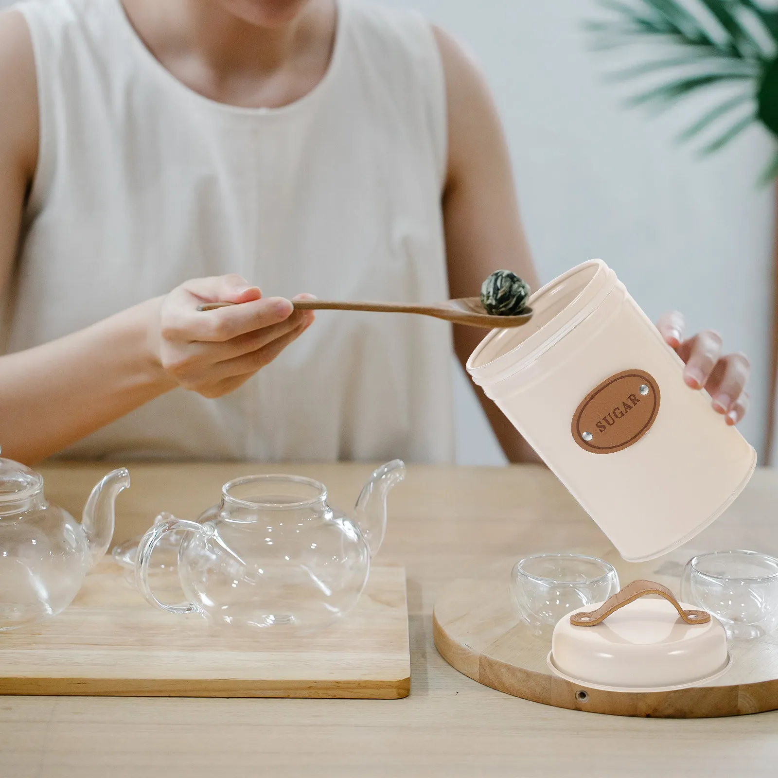 커피, 차, 설탕 보관을 위한 밀폐 뚜껑이 있는 금속 설탕통 북유럽 스타일의 우아한 주방 장식 식품 용기