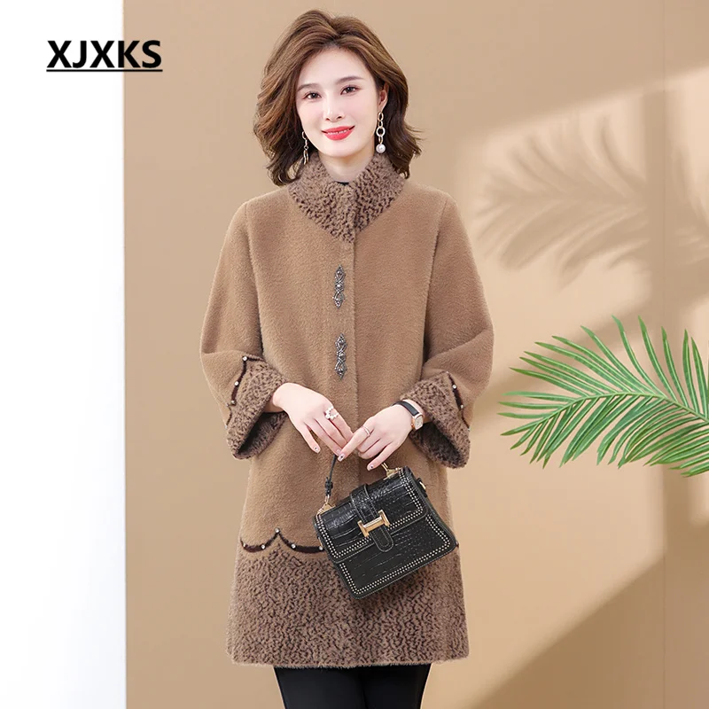 

XJXKS 2022 Winter New Warm Scarf Collar Women's Long Jacket High-end Temperament In The Elderly Mother Wear Tweed Coats
