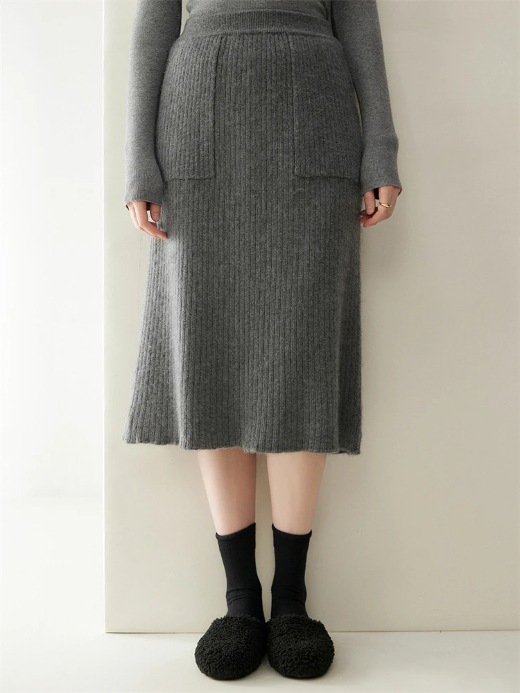 PlatiNum Cashmere Skirt - Size Label
