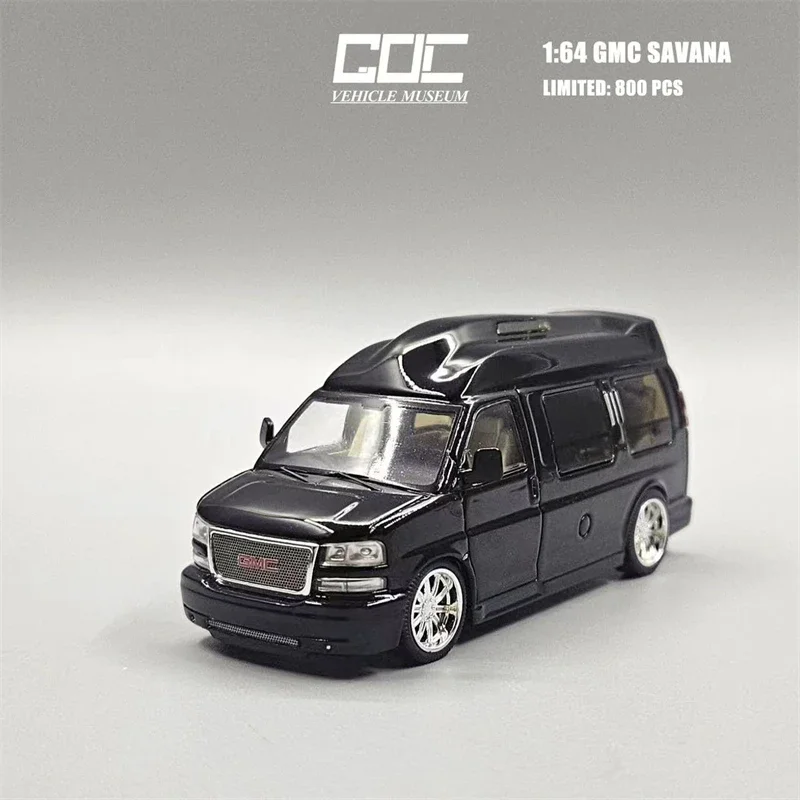 

** Предзаказ ** GOC 1:64 GMC SAVANA Black limited800 литая модель автомобиля