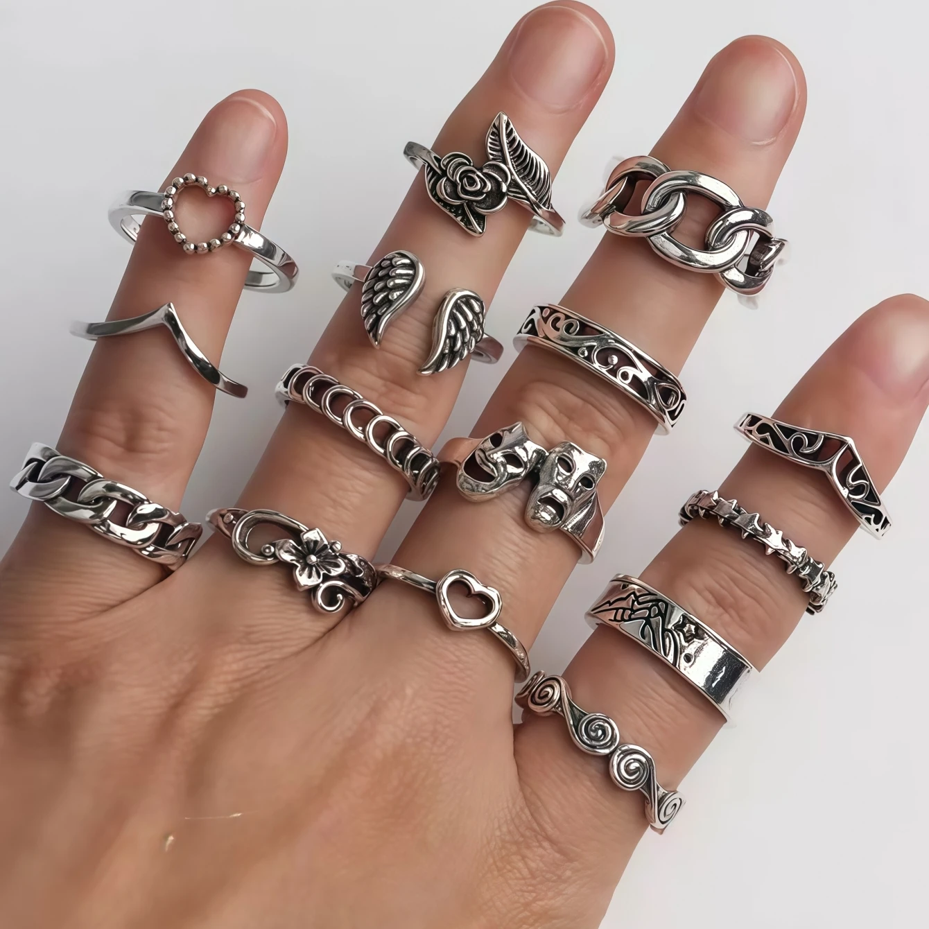 10/20/30/50/100Pieces Vintage Stone Hollow-Out Rings Set For Women Mix Style Retro Heart Butterfly Daily Jewelry Party Gifts 4