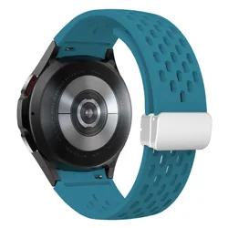 Magnetic Buckle Silicone Strap with No Gaps Bracelet Design for Watch 4 6 classic (Rock green-S)