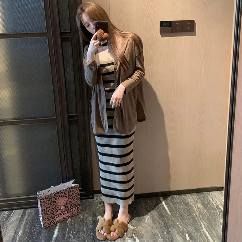임산부 세트 편안한 슬리밍 스트라이프 니트 홀터 드레스 자외선 차단 오픈 가디건 봄 신상 투피스 트렌디 코튼 블렌드