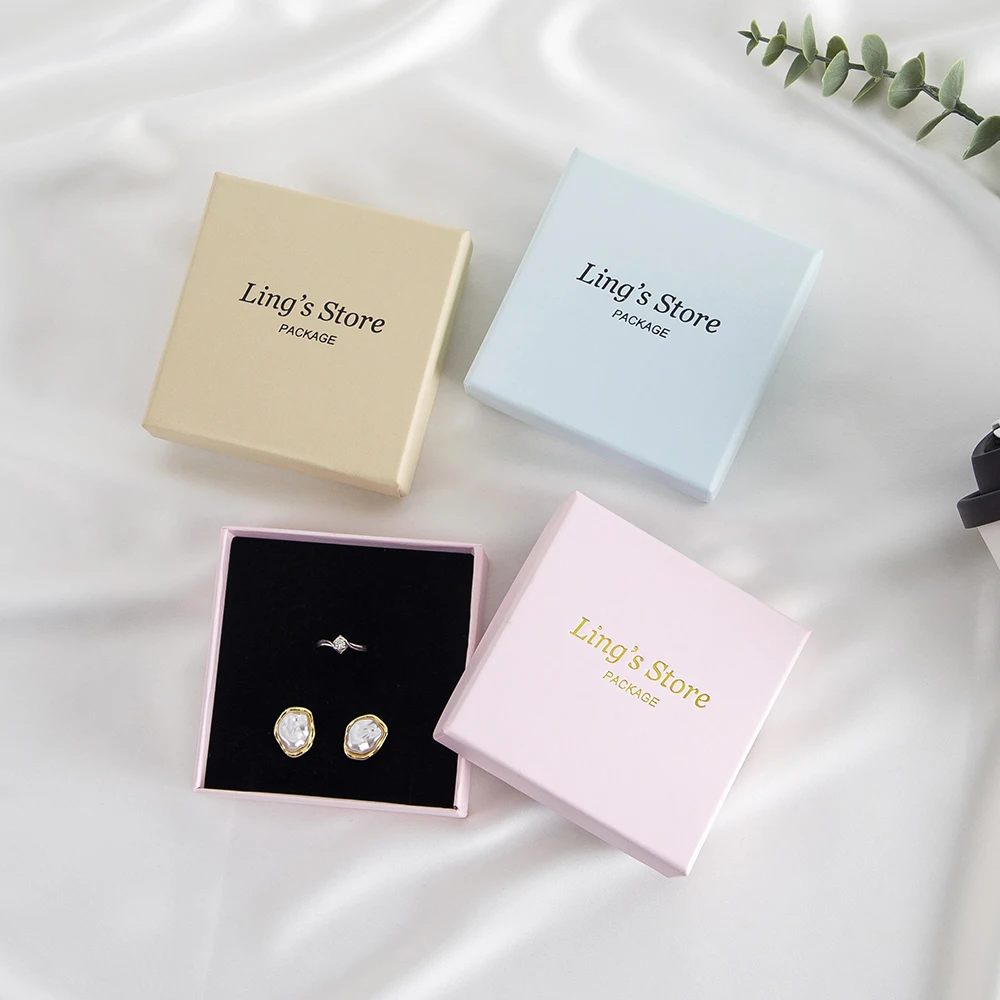 24 Stück personalisierte Logo mehrfarbige Schmuck-Papierbox rosa blau beige rot Kraftbox für Ringe Ohrringe Anhänger Armband Organizer – Detail 5