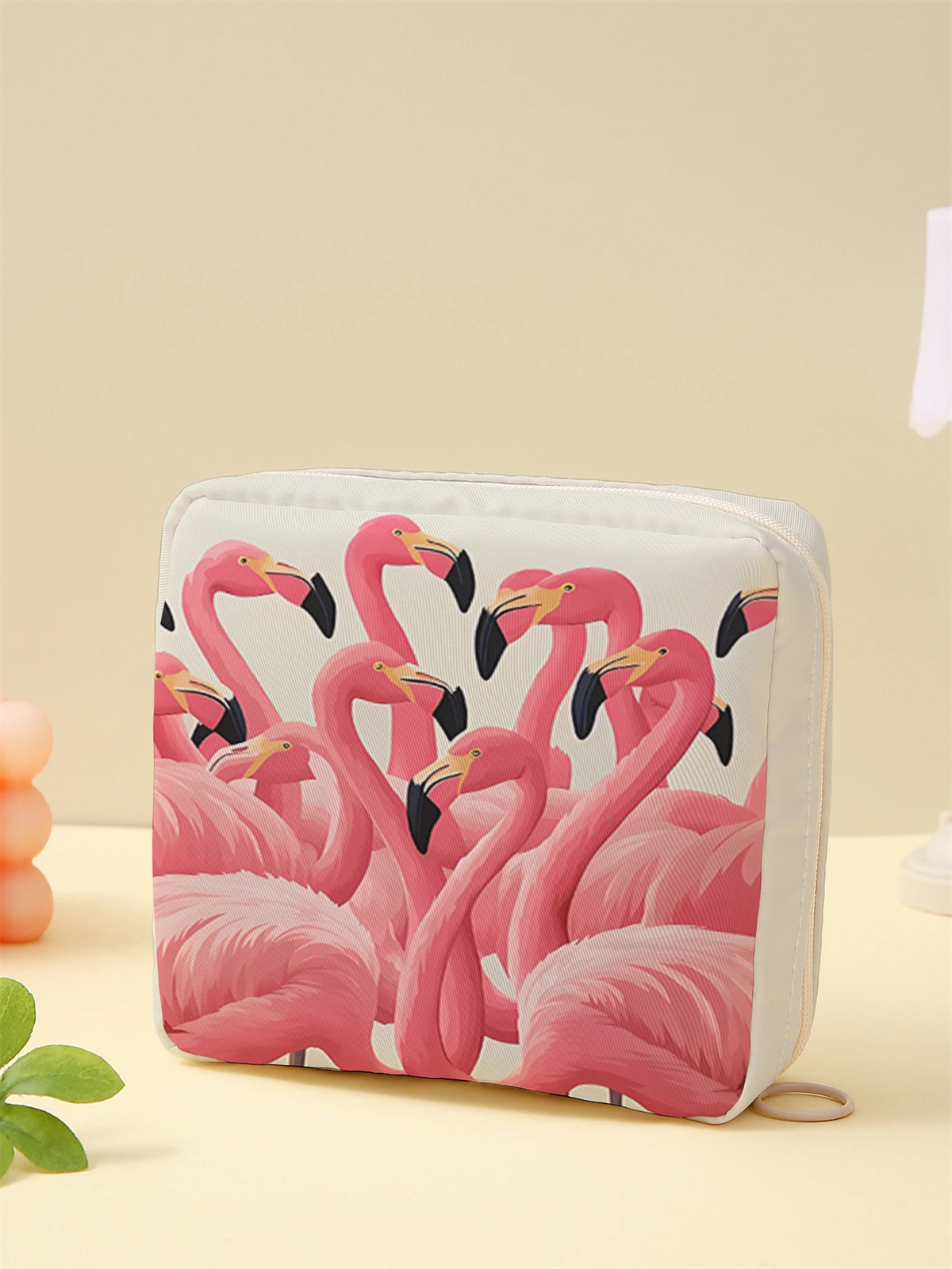 Flamingo printed sanitary napkin storage bag, women's lightweight tissue bag, sanitary tissue bag