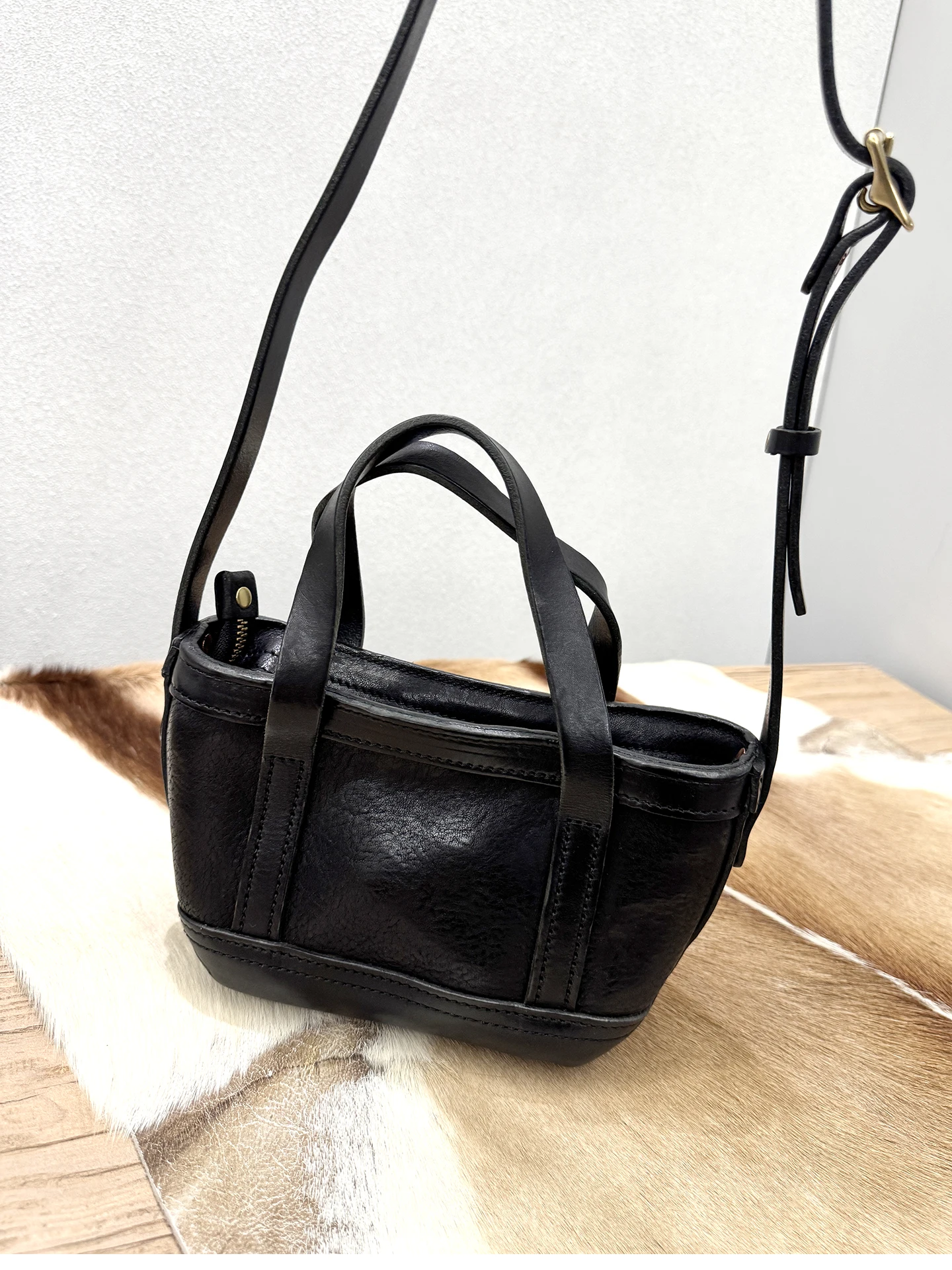 PNDME einfache lässige pflanzlich gegerbte Rindsleder Damen kleine Handtasche Wochenende Party Luxus echtes Leder Damen süße Umhängetasche – Detail 17