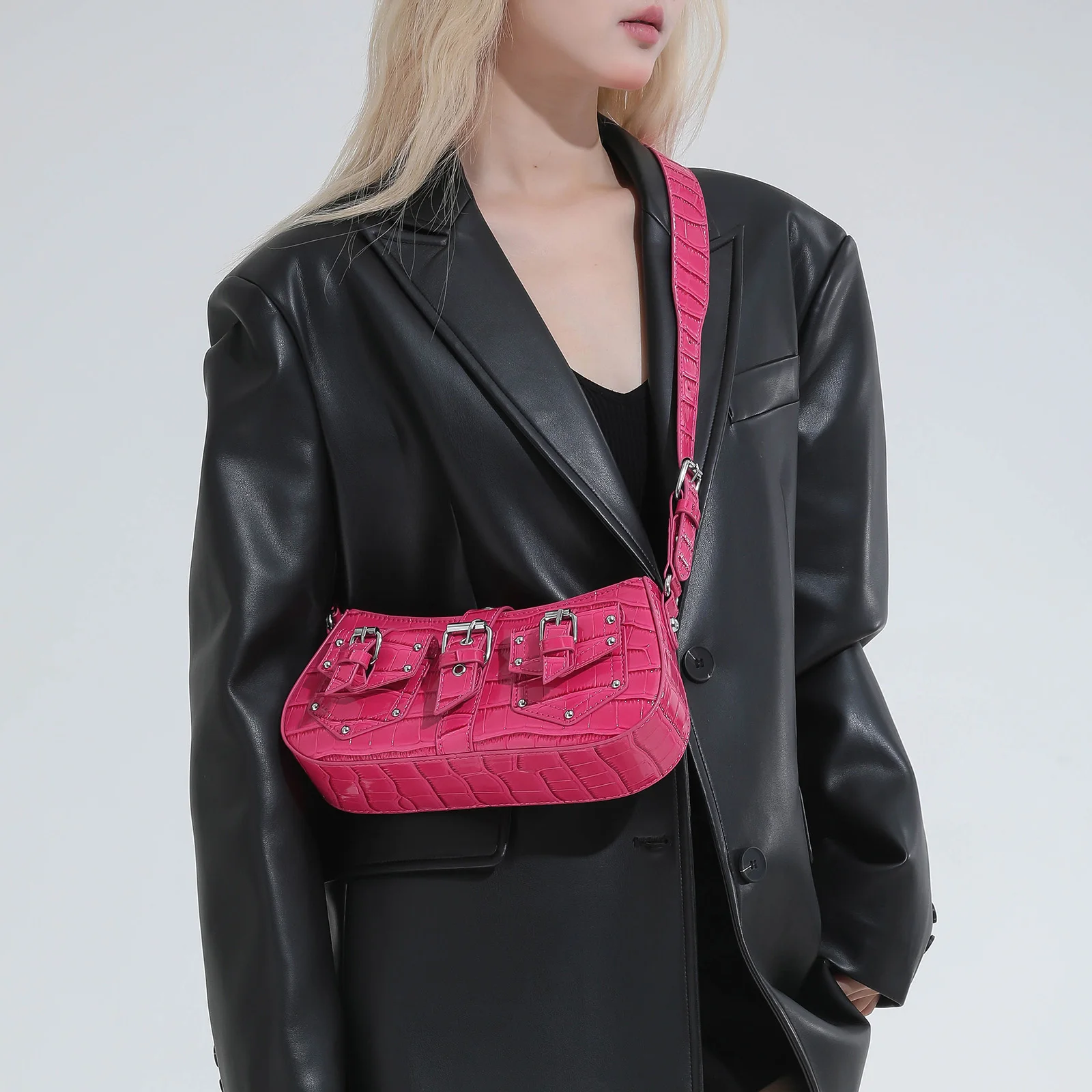 Women PU Leather Stylish Rivet Sling Bag Metal Stud Crossbody Bag Motorbike Punk Shoulder Bag Outdoor Travle Date Work Handbag