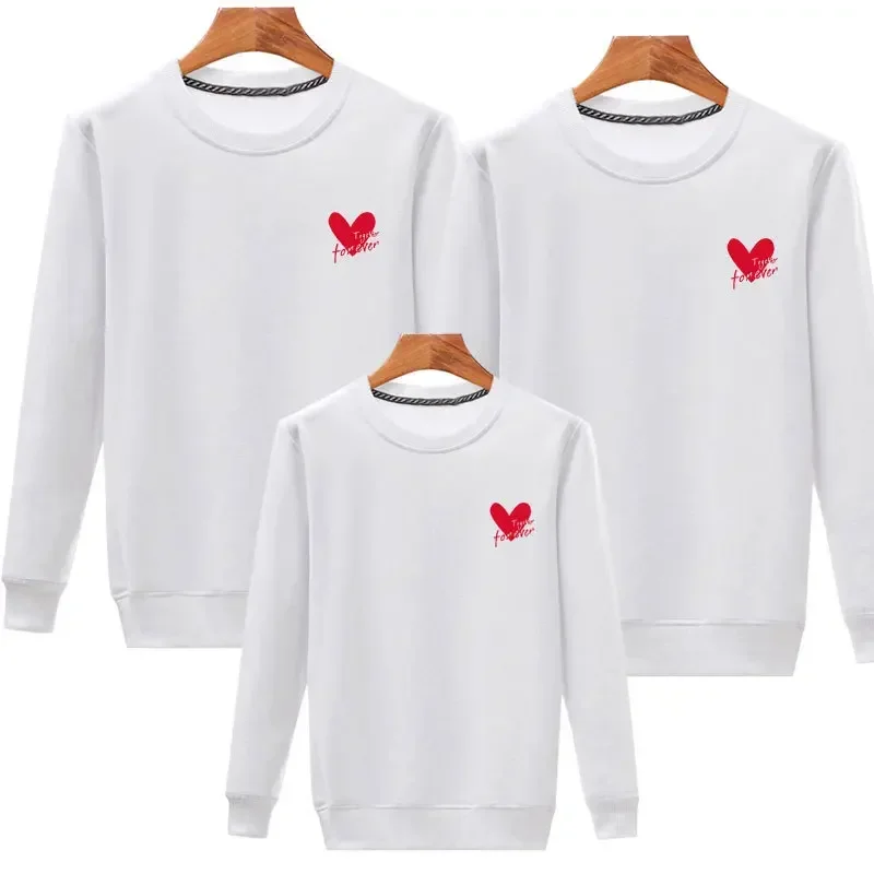 thumbnail image 4 of Suéter navideño Conjuntos familiares a juego Letras Estampadas Tops de algodón Sudaderas con capucha para mamá e hija Aspecto familiar para pareja Sudadera para bebé y niño, 4 of 5