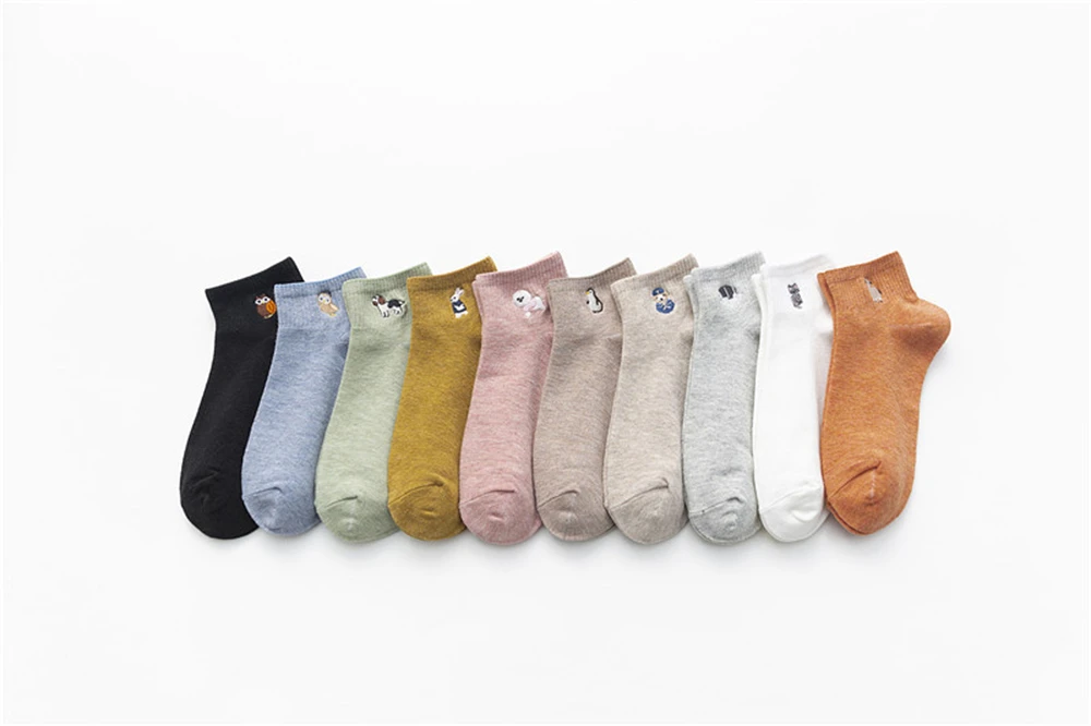 Neue Frauen niedliche Stickerei Bär Hund Eule Katze Vogel Kaninchen Schaf Süßigkeiten Farbe lustige Socken Kawaii Knöchel Sokken Drops hip – Detail 7