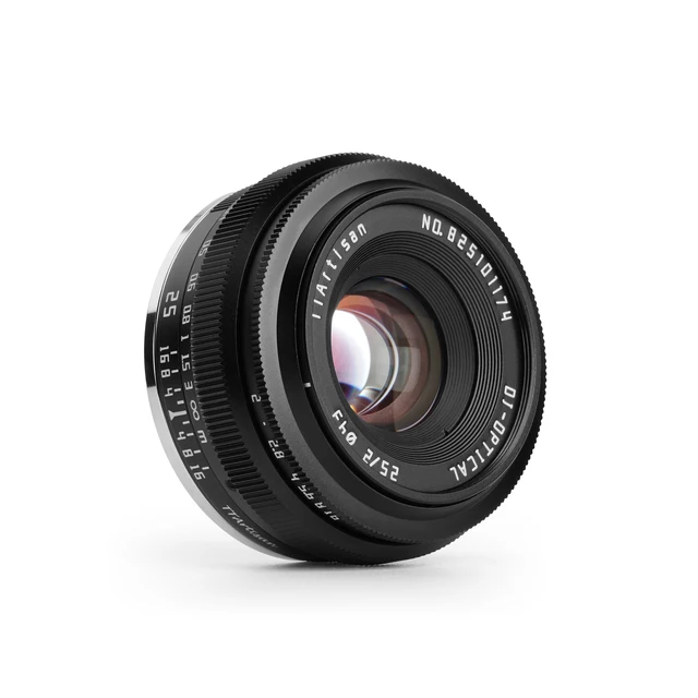 다양한 카메라 시스템과 호환되는 저렴한 가격대의 뛰어난 광학 성능의 TTArtisan 25mm F2 MF 미러리스 카메라 렌즈