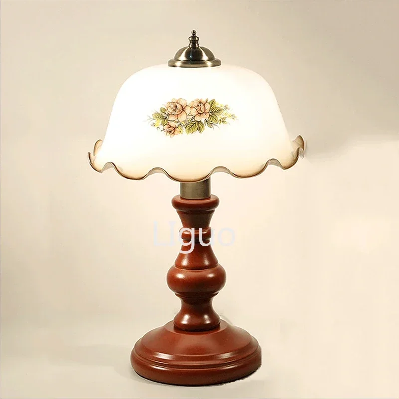 

European style retro study desk lamp American country solid wood dimmed bedroom bedside lamp table lamp classic