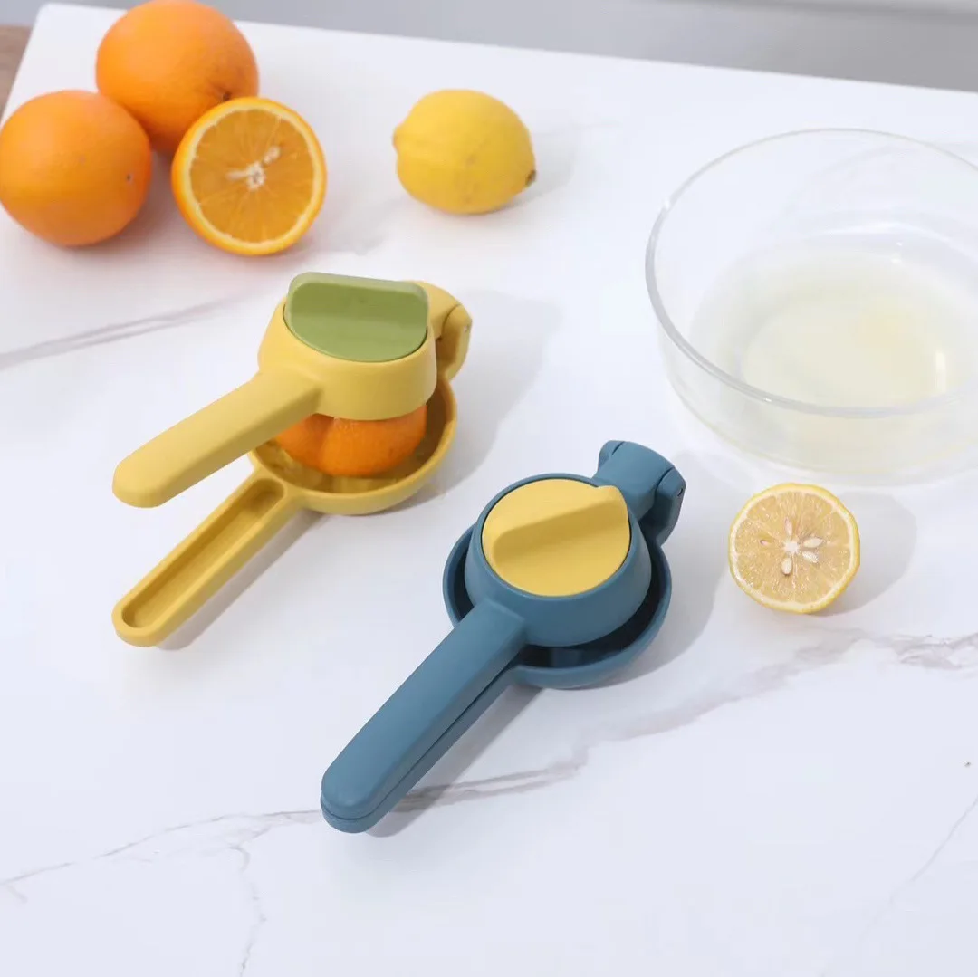 Rotational Manual Lemon Squeezer Hand Pressed Orange Fruit Juicer Portable Practical Home Kitchen Tools Mini Blender fruit juicer lemon squeezer