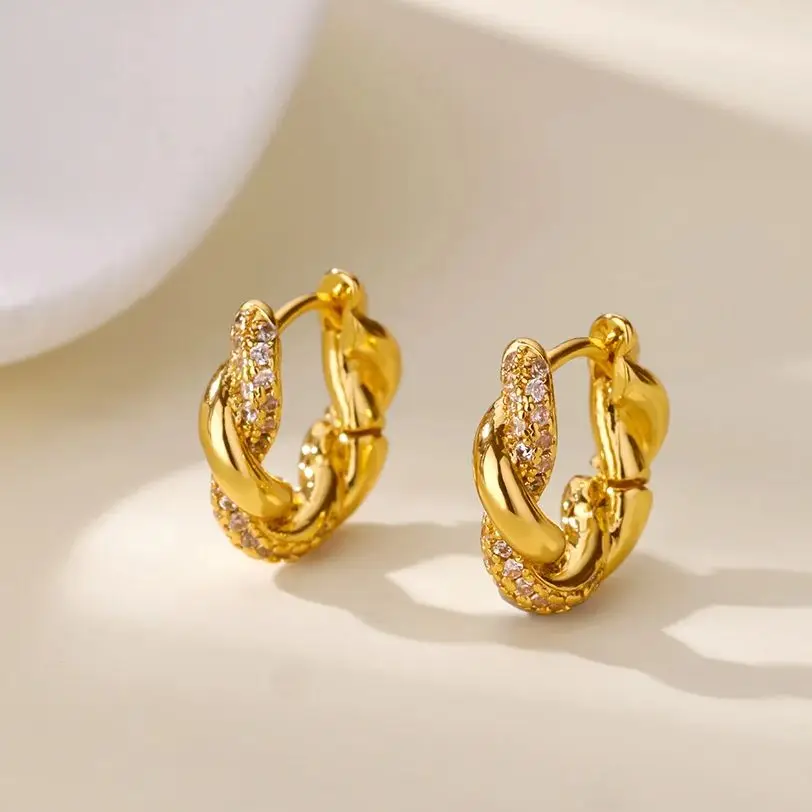 Zirconia Twisted Earrings Earrings Weiss/S