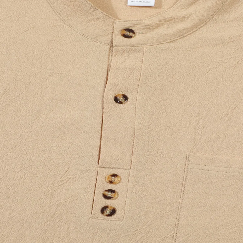 Herren Baumwoll-Leinen Langarm Henley-Hemd mit Stehkragen, Knopfleiste und Brusttasche, Lässiges Atmungsaktives Alltags-, Urlaubs- und Arbeitshemd – Detail 15