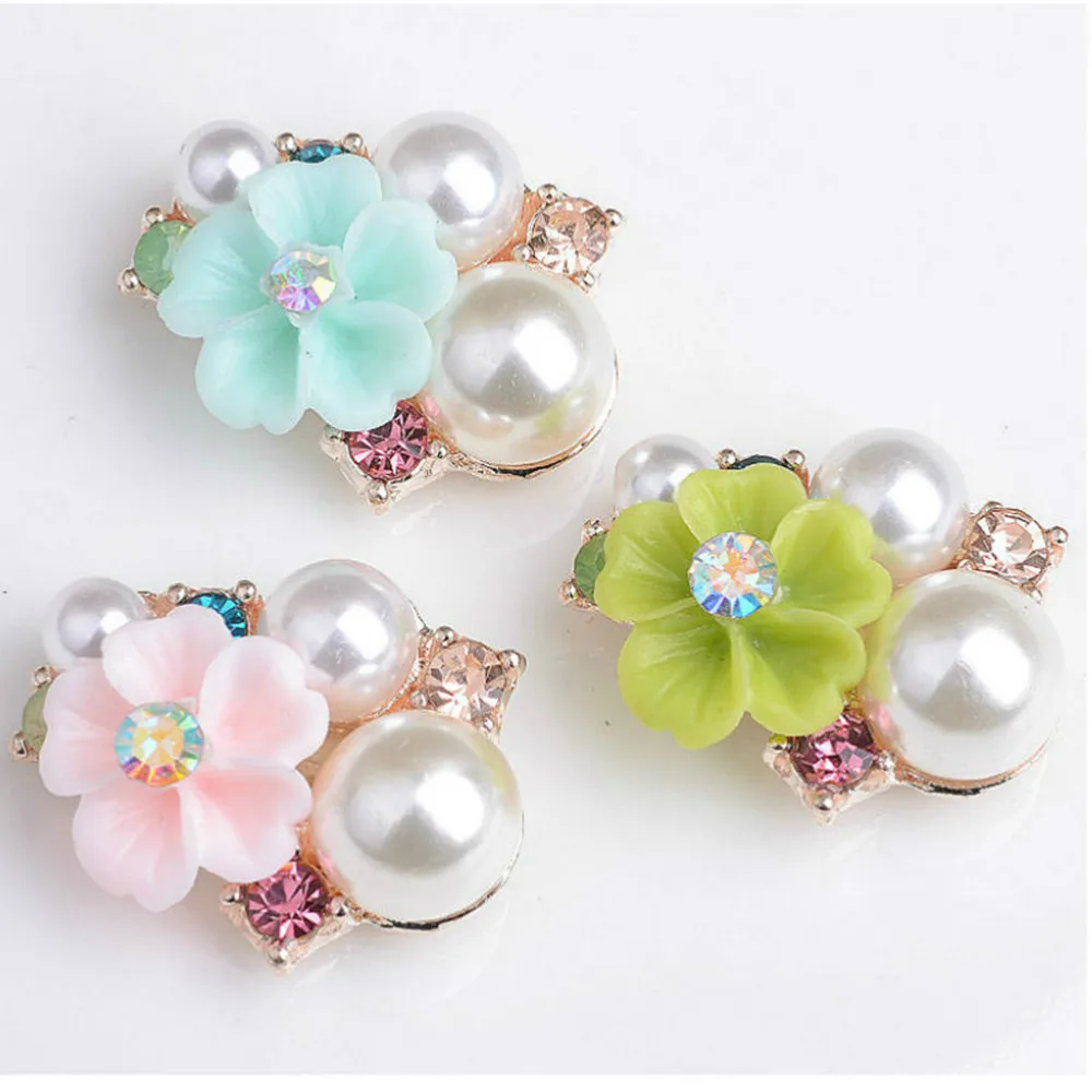 

Flowers for Nail Art 20pcs Fashion Shiny Rhinestone Pearls Cluster Flower Nail decoration Accessories for Girls DIY