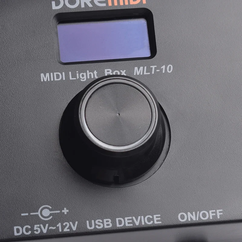 도레미디 MIDI 라이트 박스(MLT-10)는 MIDI 메시지를 통해 RGB 조명 스트립을 제어하는 컨트롤러입니다.