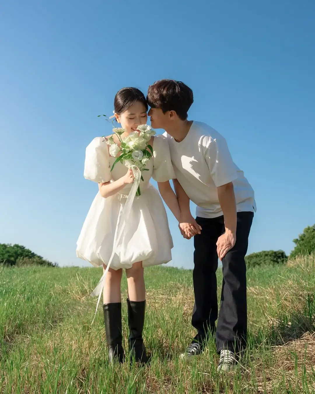 MD Simple Strapless A-line Short Wedding Dresses Puff Sleeve Pleat Korea Photoshoot Customized Mini Bride Gown Corset 2025 웨딩드레스 5